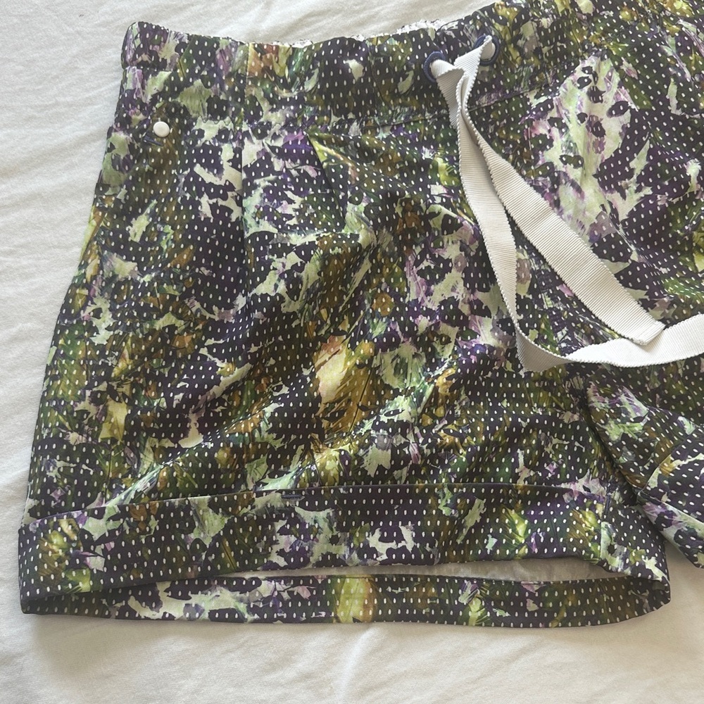 Lululemon Multicolor Patterned Shorts - Picture 3 of 10